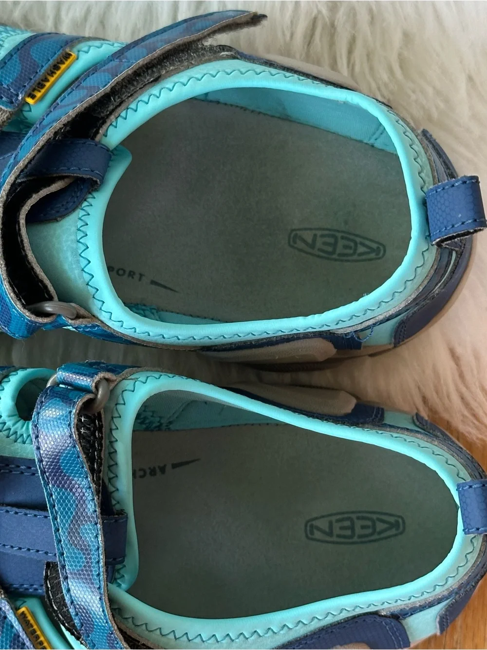 Keen Kids Navy and Aqua Closed-Toe Sport Sandals